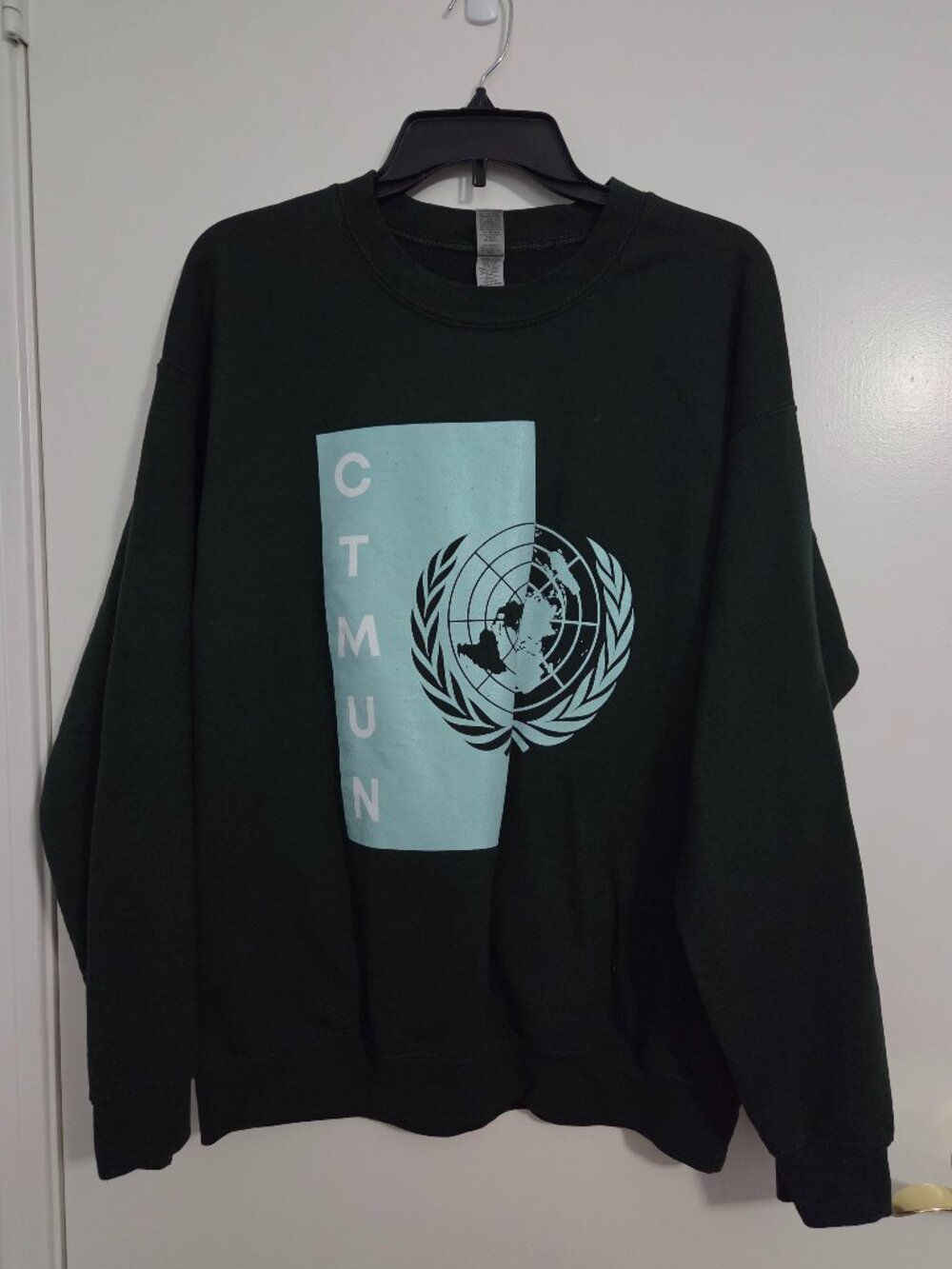 Gildan Dark Green CTMUN Sweatshirt Size Large
